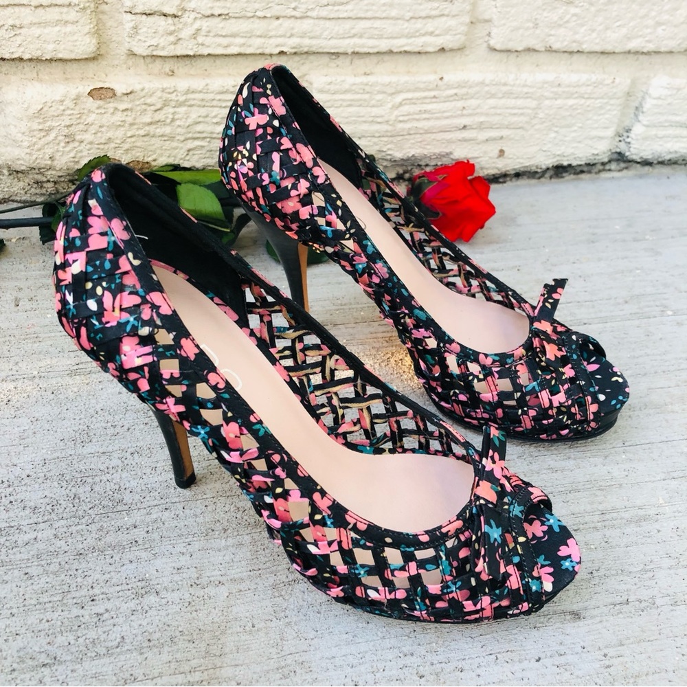 Aldo Pumps Women Size 36 Black Floral Beira Lattice Peep-toe Heels